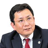 林 真輝氏